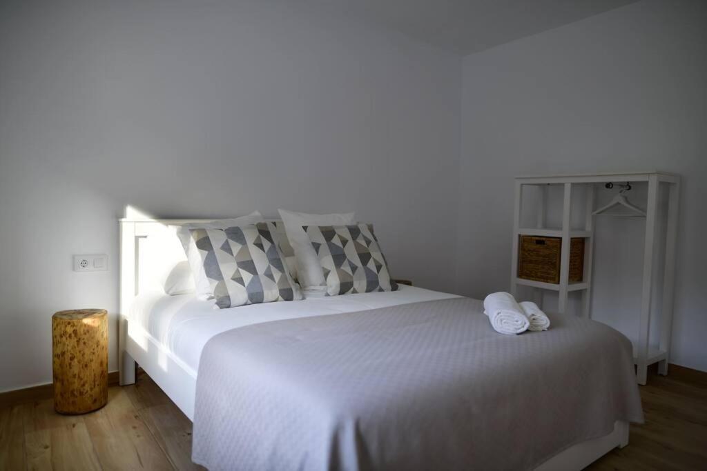 Mosqueroles Casa En Castellfollit De La Roca Holiday home Girona